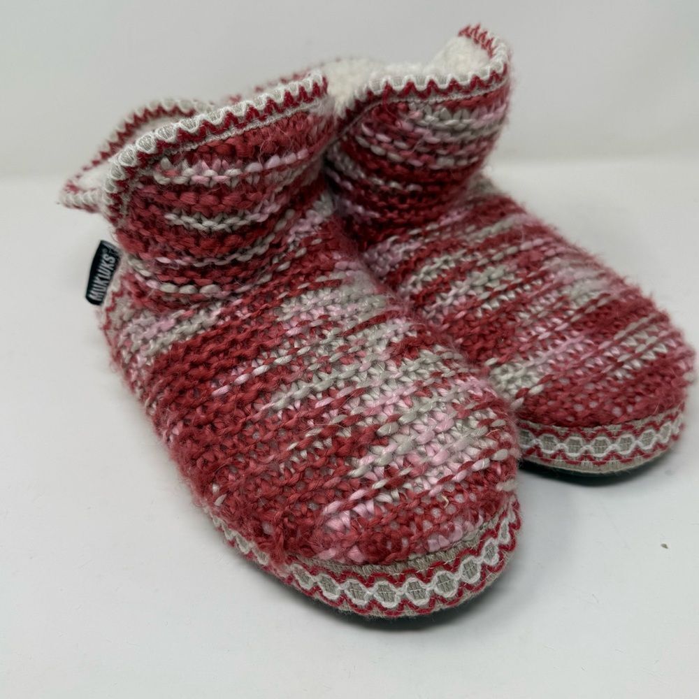 MUK LUKS Women's Amira-Ivory Slipper in Peony, size women’s large (8-8.5)